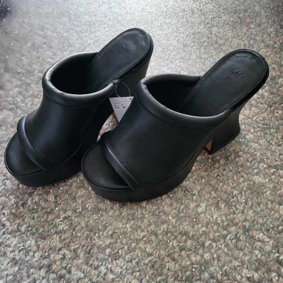 New H&M Platform Mules - Picture 2 of 7